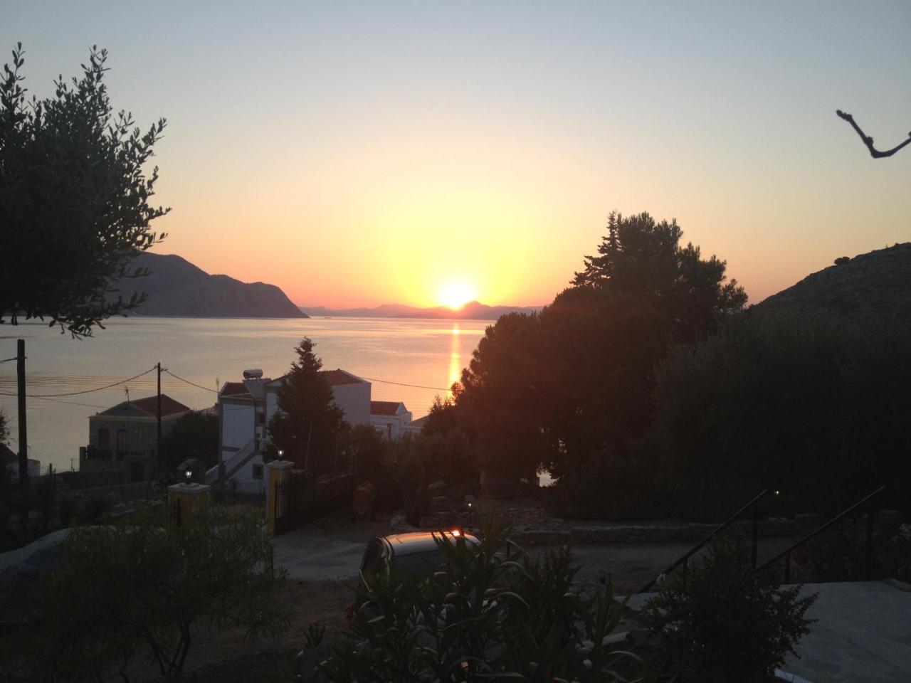 Appartamento Panorama Thea Sými Esterno foto